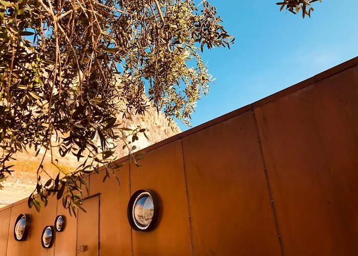 Container Glamping *